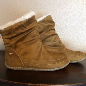Short Rocket Dog fur lined Suede Light Brown Boots